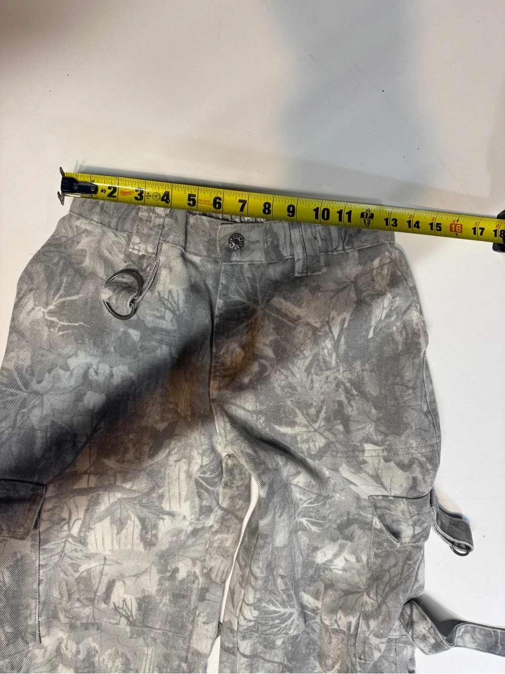 Source Unknown Gray Camouflage Wide Leg Cargo Pants